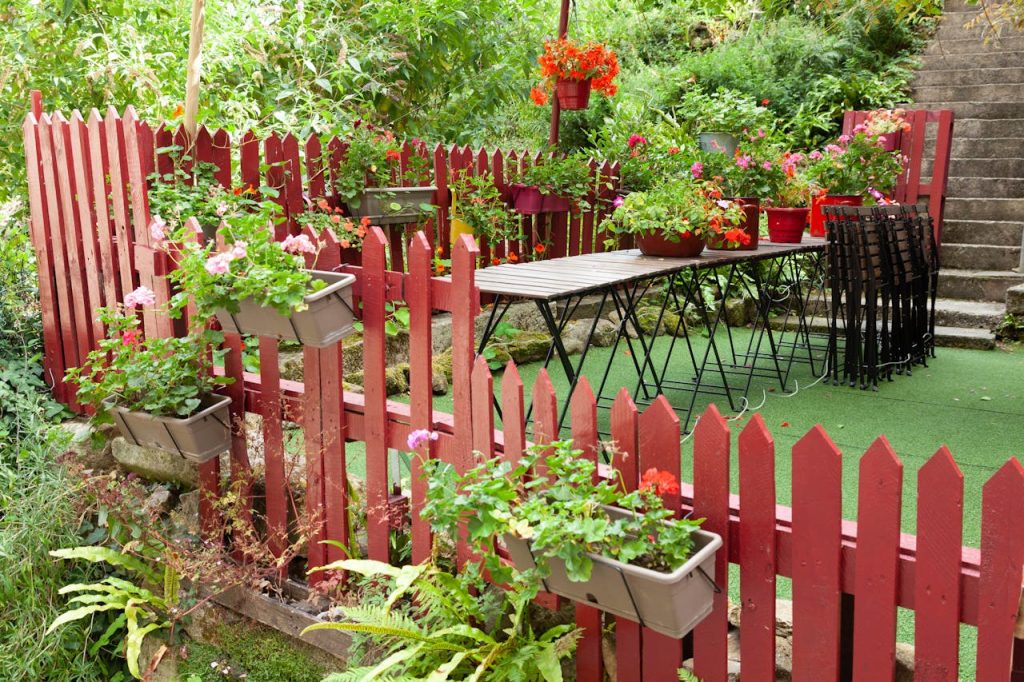 Décorer des pots en terre cuite : astuces et idées créatives - Jardin ...
